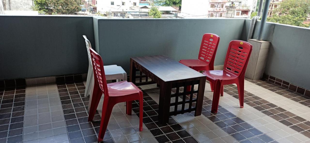 Hotel Royal Chautari, Butwal ภายนอก รูปภาพ