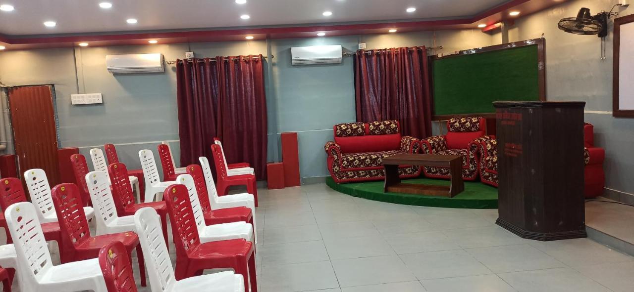 Hotel Royal Chautari, Butwal ภายนอก รูปภาพ